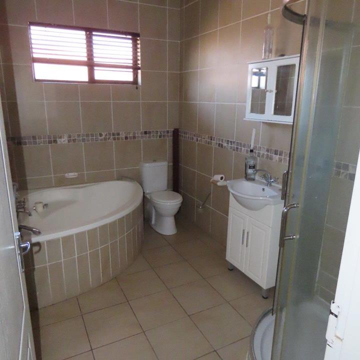 3 Bedroom Property for Sale in Universitas Free State